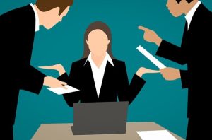  6 نصائح للتعامل مع زميل سلبي دون أن تفقد هدوءك؟_CVPLANET 