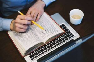 كيف تحوّل البحث الجامعي من معاناة إلى متعة؟_cvplanet