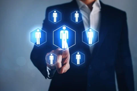 كيف تبحث عن فرص وظيفية باستخدام أدوات لينكدإن؟_cvplanet